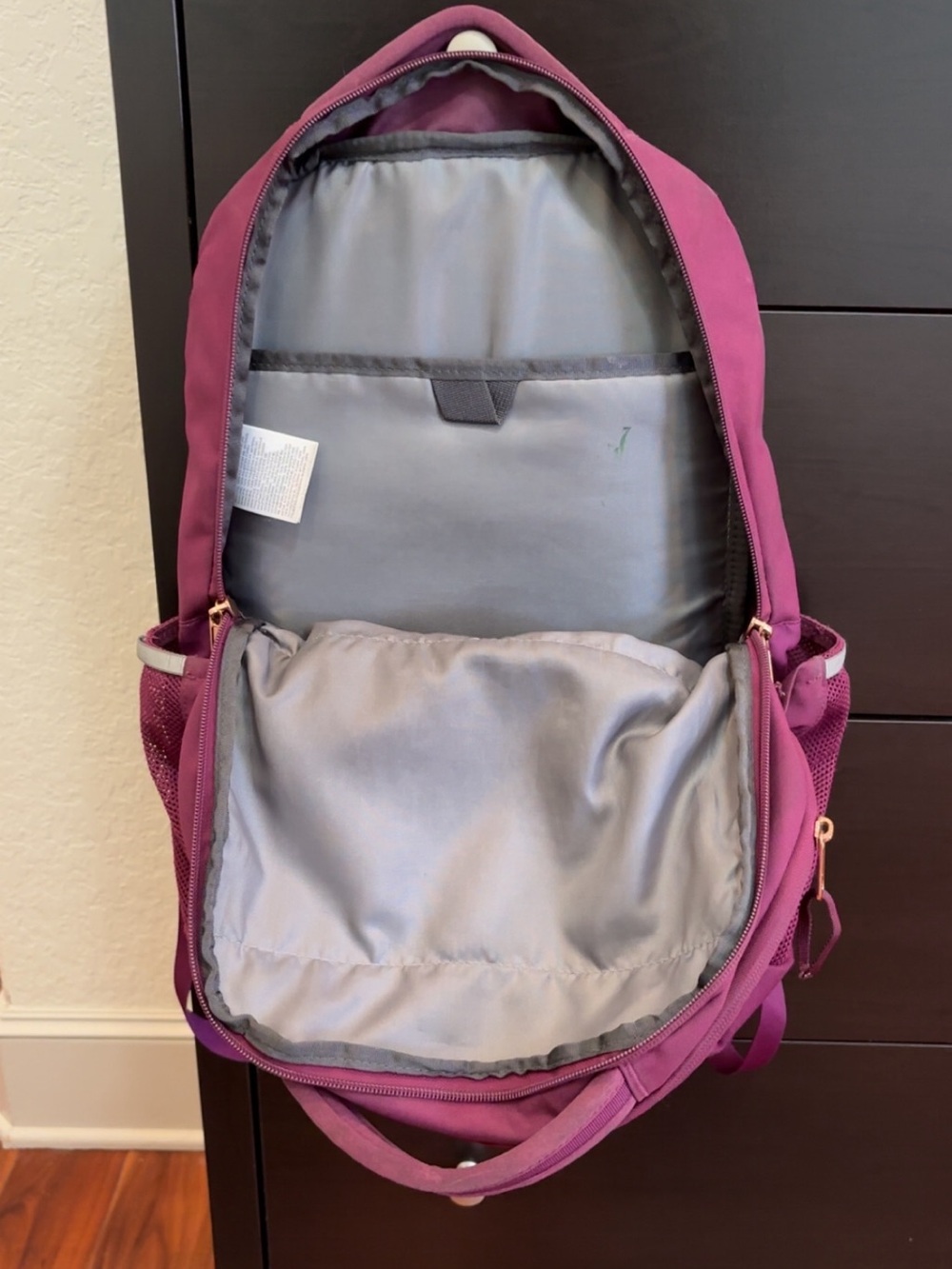 The North Face Jester Luxe Backpack - Plum Berry - Picture 4 of 6